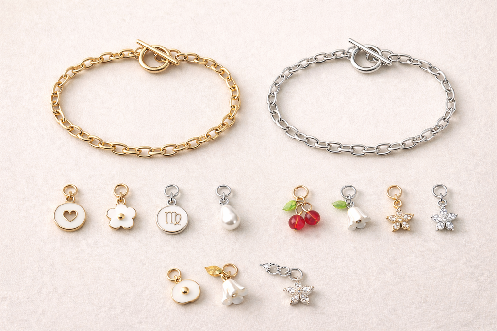Juju & Co NZ - Where jewellery is designed to show of your energy. Beautiful charm bracelets, bag charms and beaded bracelets. Glass Beads. Jujuconz